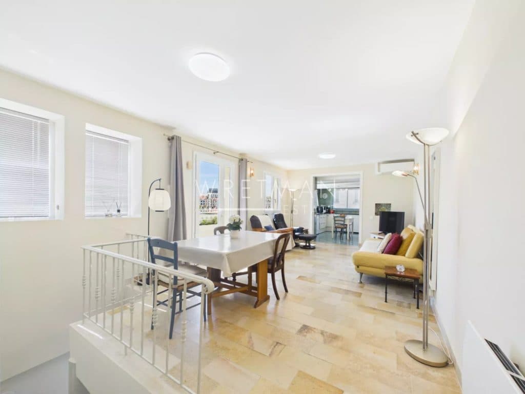 Elegant, fuldstændig renoveret duplexhus med terrasser og garage – Cannes Stanislas — photo 1