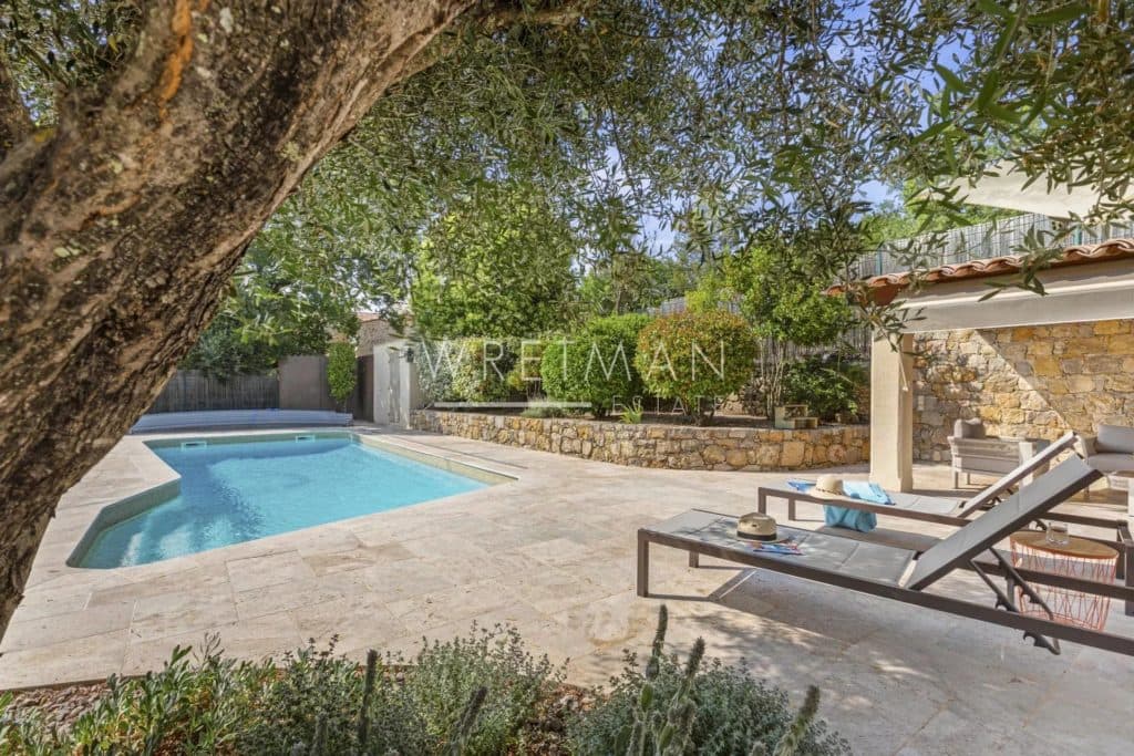Charming quality house in a quiet neighbourhood – Fayence — photo 1