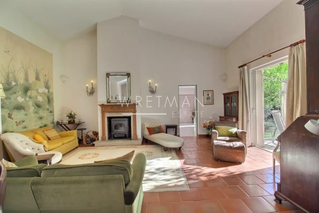 Single-storey villa with studio – Fayence — photo 1