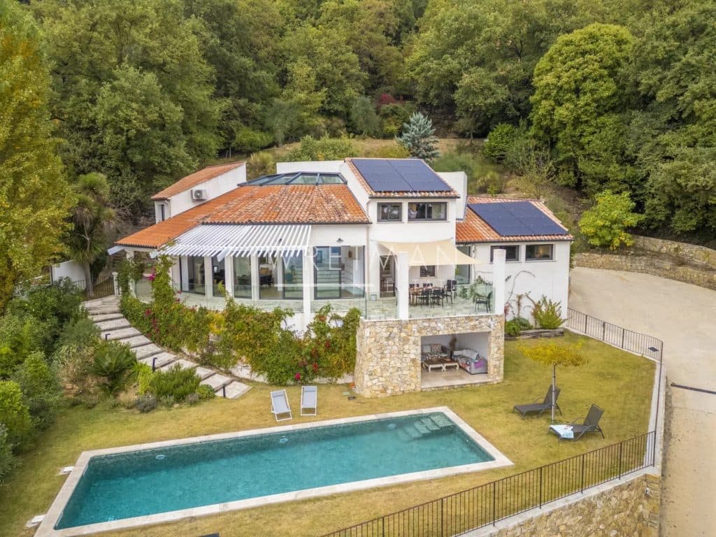 Contemporary villa with panoramic views & swimming pool – Grasse — photo 1