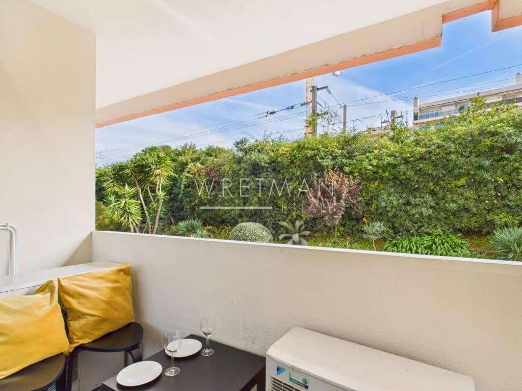 Renovated three-bedroom flat near the city centre – Menton Centenaire — photo 1