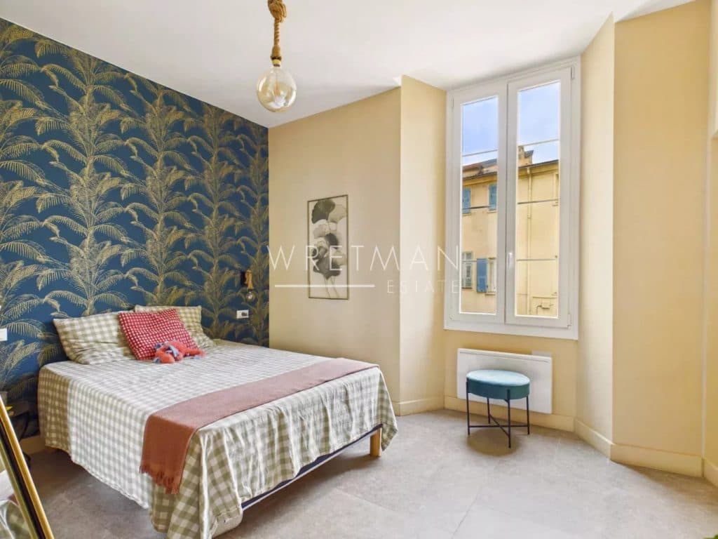 Superb 2-bedroom flat – Menton Pedestrian Street — photo 1