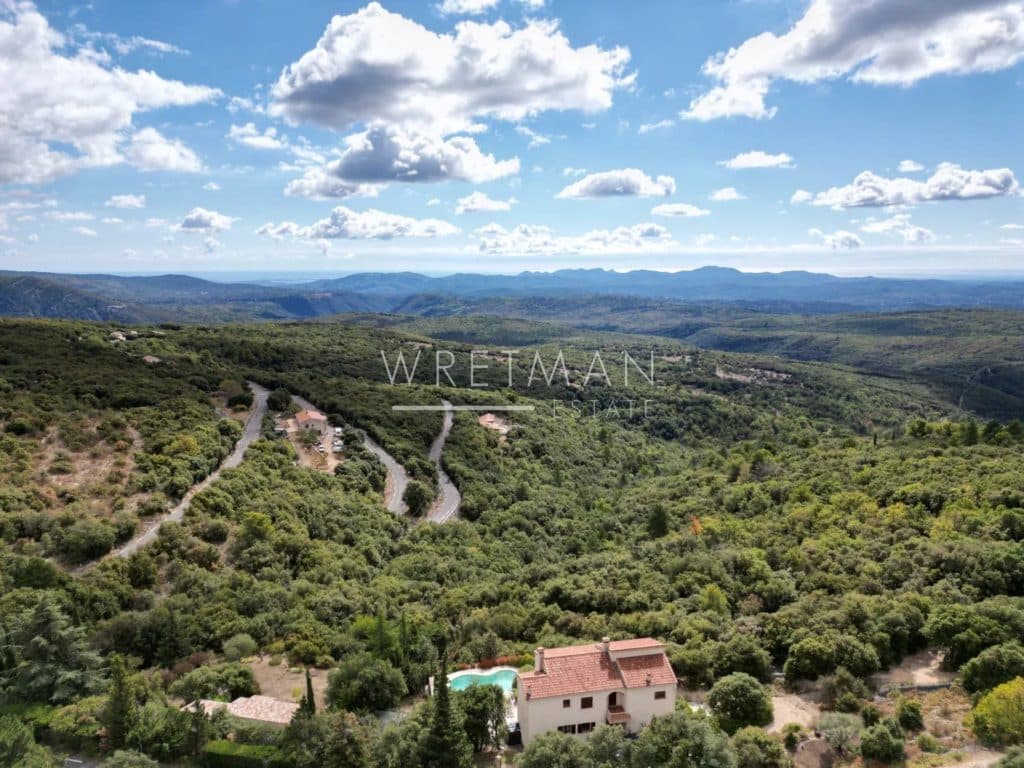 Great 6 bedroom villa with panoramic view – MONS — photo 1