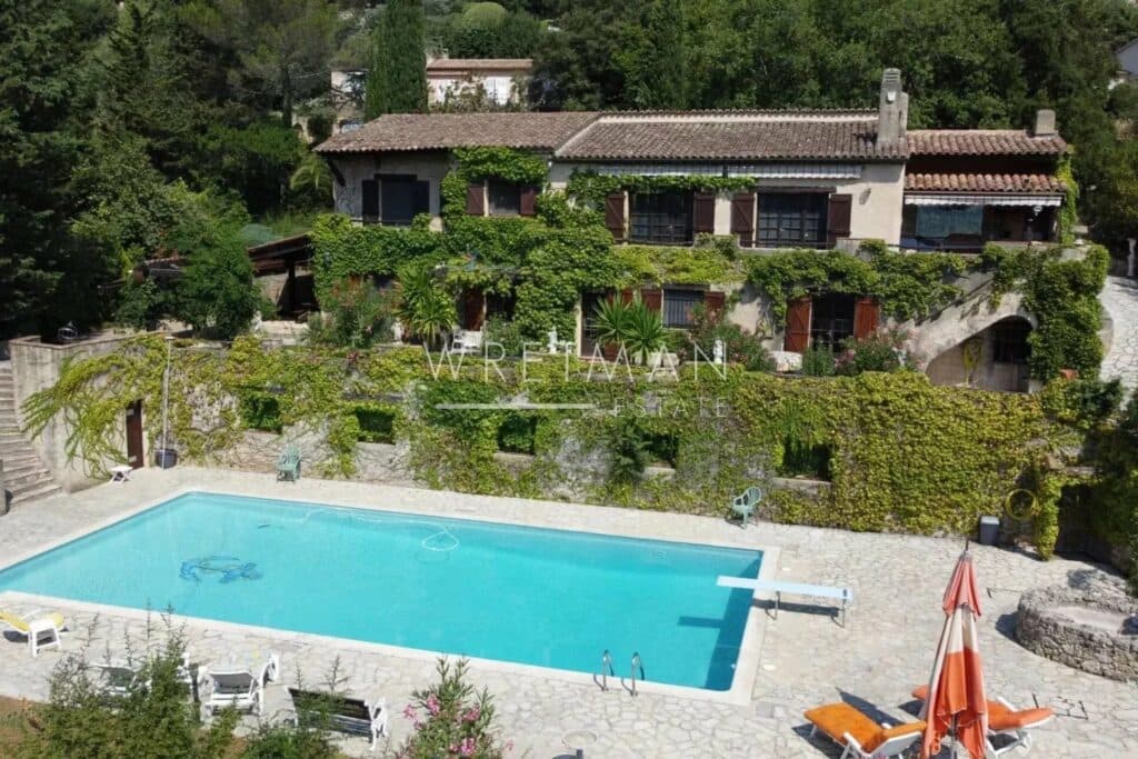 Fabulous 5 bedroom property with pool and view – Montauroux — photo 1