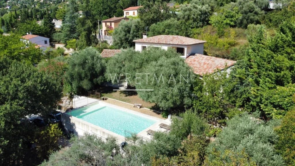 House with a view in sough after neighbourhood – Montauroux — photo 1