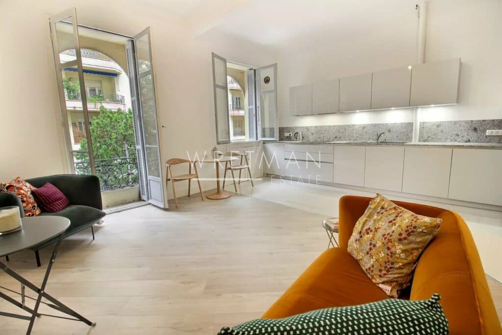 3-Room Apartment with South-Facing Balcony – Libération, Nice — photo 1