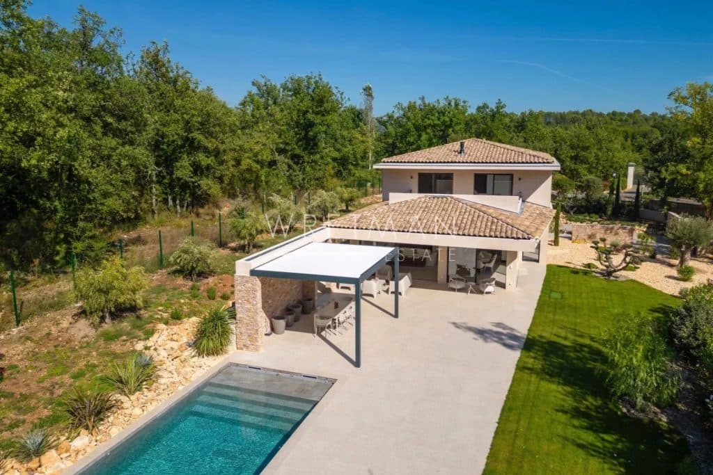 Stunning new built property in the domaine of Terre Blanche – Tourrettes — photo 1