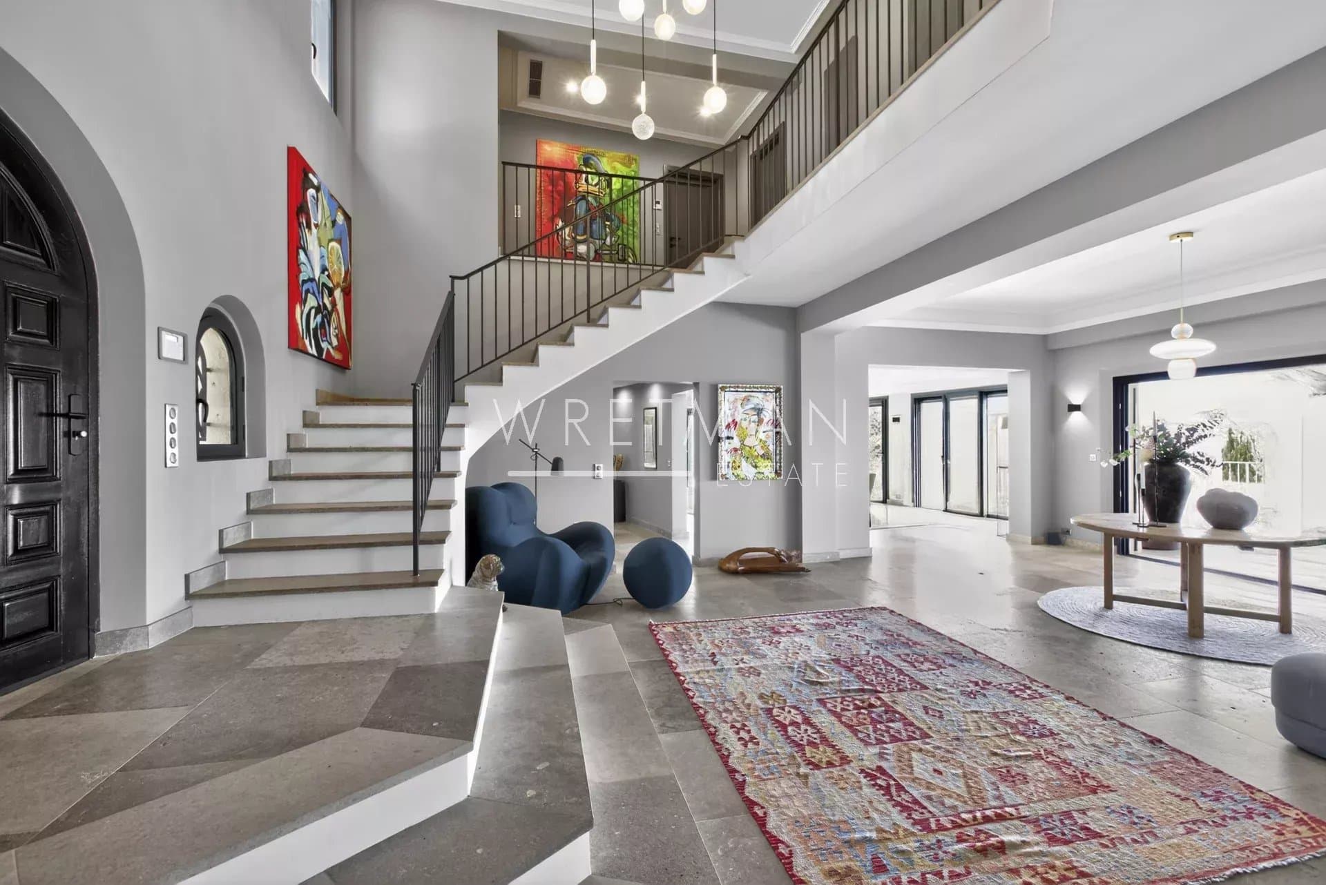 Châteauneuf-de-Grasse villa, interior