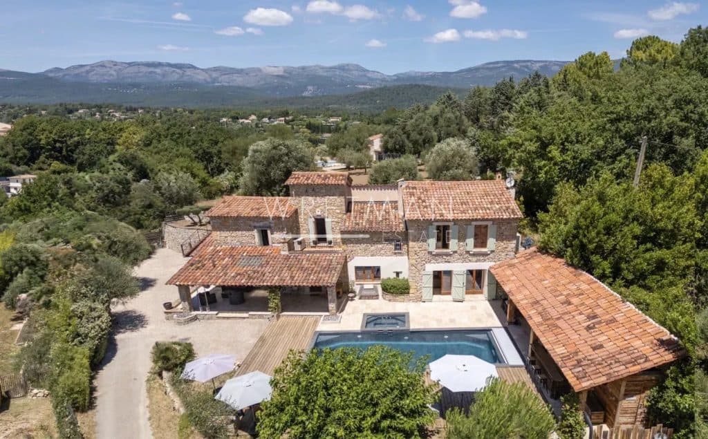 Renovated stone house with independent apartment walking distance to the village – Montauroux — photo 1