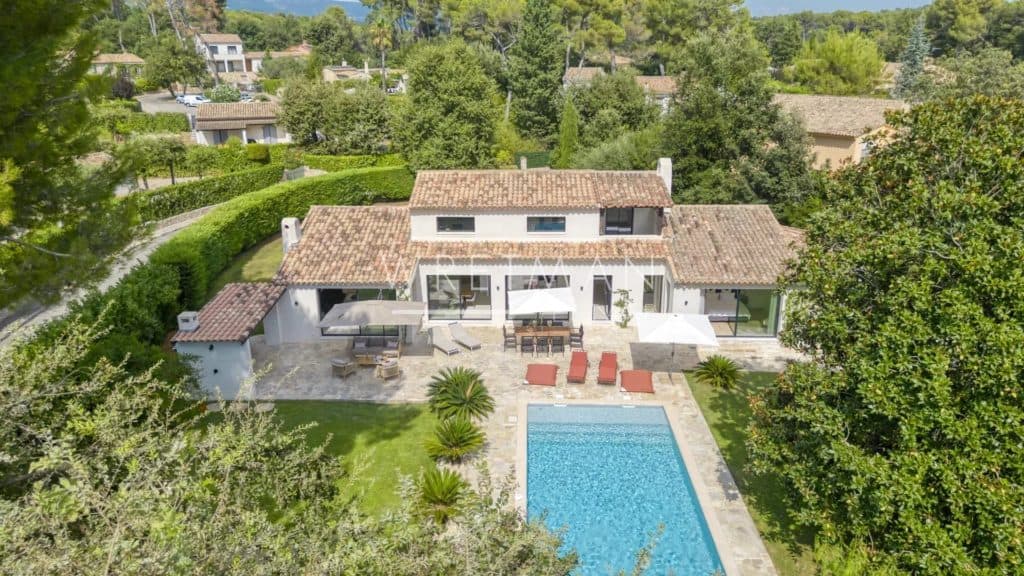 Beautiful Family Villa in Quiet Setting – Roquefort les Pins — photo 1