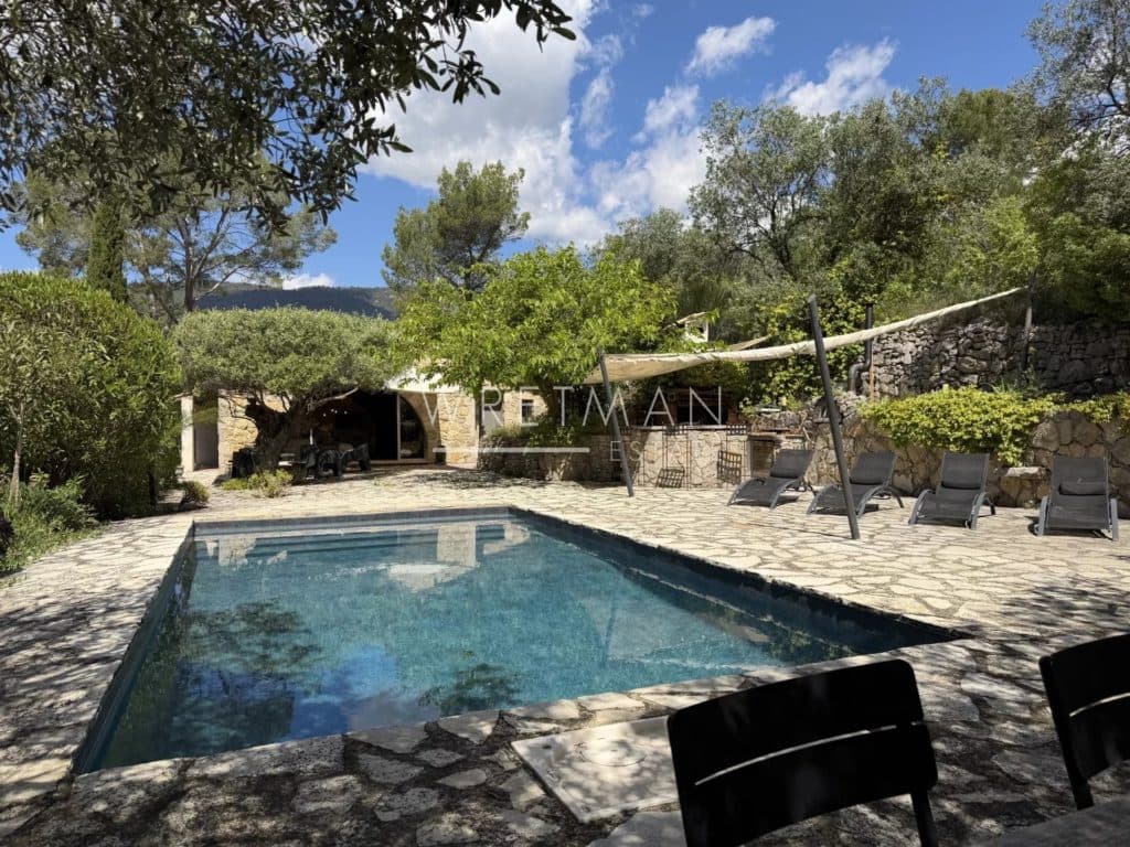 Beautiful villa with swimming pool in a peaceful setting – Seillans — photo 1